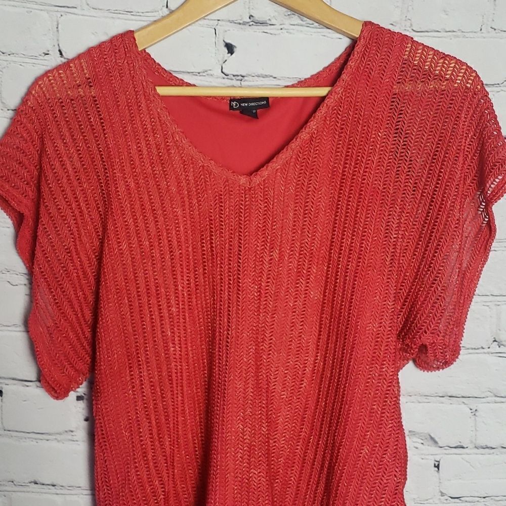 New Directions Red/Orange Top - Picture 2 of 5